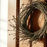 Jak zrobić wianek na drzwi z gałązek – poradnik DIY Jak zrobić wianek na drzwi z gałązek